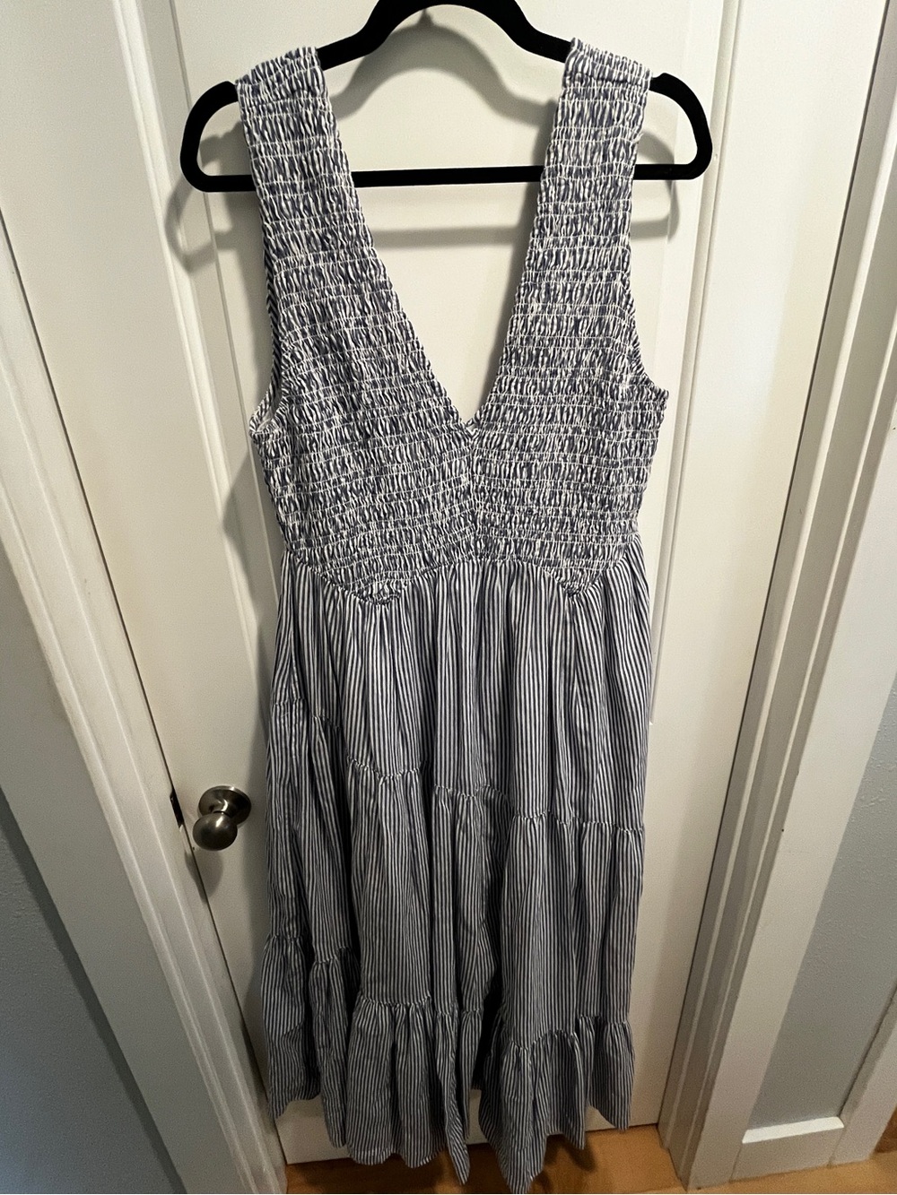 NWT Free People Juno Maxi Dress M Blue Ivory Stripe Smocked Cotton Pockets - Picture 3 of 10